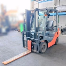 Xe nâng dầu Nhật Bãi 1.5 T, Toyota 02-8FDL15 hàng đã qua sử dụng (Nhật Bản) sản xuất 2018 mã TV.D143