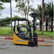 Xe nâng điện cũ ngồi lái 1.5T, KOMATSU FB15M-12, hàng đã qua sử dụng (Nhật Bản), sản xuất năm 2019, mã xe TV.E252