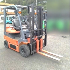 Xe nâng điện cũ ngồi lái 1.5T TOYOTA model 7FB15, hàng đã qua sử dụng (Nhật Bản),sản xuất năm 2012,mã TV.E390