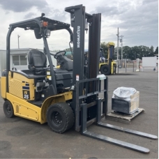 Xe nâng điện cũ ngồi lái 2.5T, KOMATSU FE25-1, hàng đã qua sử dụng (Nhật Bản),sản xuất năm 2019,mã xe TV.E371