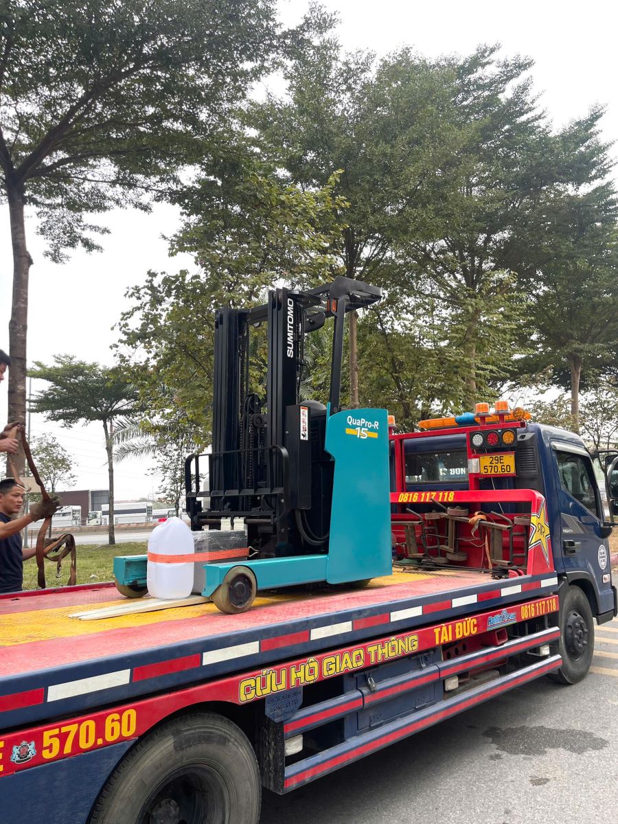 Bàn giao xe nâng điện SUMITOMO