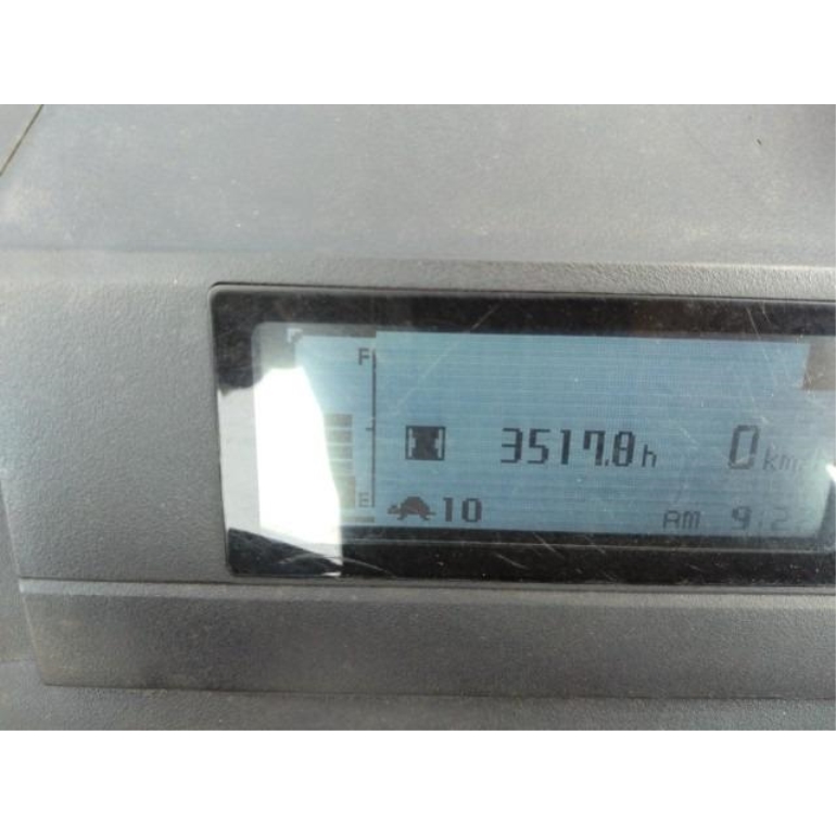1389854_11