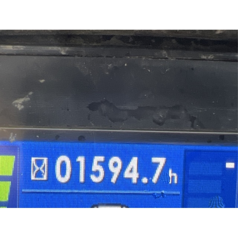 o1044002