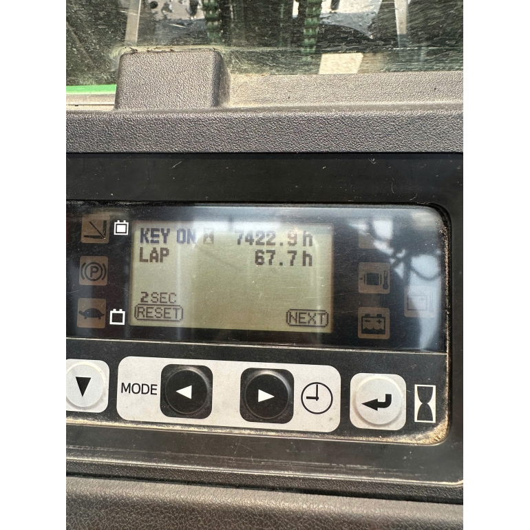 z6437229949854_4896016f727236ae927b89a9973c27dd