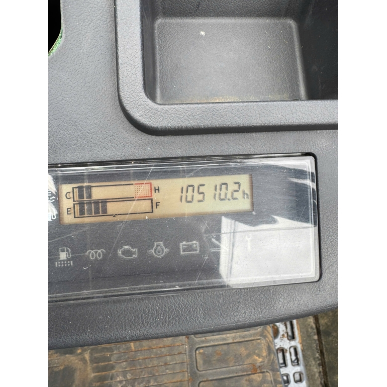 z7093182605782_559ad643b7d93b41e1dd8a01ea24707d