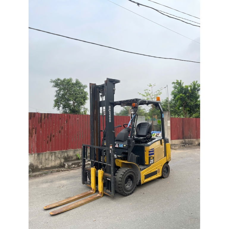 z7665644856631_4d102ec506ab5491668d29dd9b0bf0ae