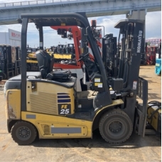 XE NÂNG ĐIỆN 2.5 TẤN NGỒI LÁI KOMATSU FE25-1, MÃ XE TV.E599, SẢN XUẤT 2018