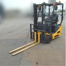Xe Nâng Điện cũ ngồi lái 1.5T, Komatsu FB15M-12 sản xuất 2018 mã TV.E521