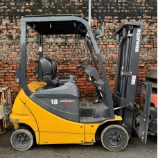 Xe Nâng Điện cũ ngồi lái 1.8T, Komatsu FB18-12 hàng Nhật Bãi chưa qua sử dụng tại Việt Nam,sản xuất năm 2017,mã xe TV.E332