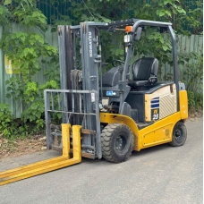 Xe Nâng Điện cũ ngồi lái 2.5T, Komatsu FE25-1 hàng Nhật Bãi chưa qua sử dụng tại Việt Nam,sản xuất năm 2019,mã xe TV.E333