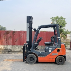 Xe nâng dầu Nhật Bãi 1.5 T, Toyota 02-8FD15 hàng đã qua sử dụng (Nhật Bản) sản xuất 2018 mã TV.D106