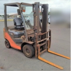 Xe nâng dầu Nhật Bãi 1.5 T, Toyota 02-8FD15 hàng đã qua sử dụng (Nhật Bản),sản xuất năm 2017,mã xe TV.D075