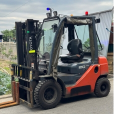 Xe nâng dầu Nhật Bãi 1.5 T, Toyota 02-8FD20 hàng đã qua sử dụng (Nhật Bản),sản xuất năm 2020,mã xe TV.D096