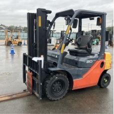 Xe nâng dầu Nhật Bãi 2.0 T, Toyota 02-8FD20 hàng đã qua sử dụng (Nhật Bản) sản xuất 2021 mã TV.D131