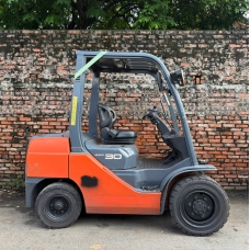 Xe nâng dầu Nhật Bãi 3.0 T, Toyota 02-8FD30 hàng đã qua sử dụng (Nhật Bản),sản xuất năm 2018,mã xe TV.D074