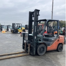 Xe nâng dầu Nhật Bãi 3.0T, Toyota 02-8FD30 hàng đã qua sử dụng (Nhật Bản) sản xuất 2020 mã TV.D132