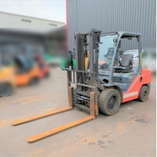 Xe nâng dầu Nhật Bãi 3.5T, Toyota 02-8FDJ35 sản xuất 2021 mã TV.D159