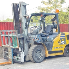 Xe nâng dầu Nhật Bãi 4.0 T, Komatsu FH40-1 hàng đã qua sử dụng (Nhật Bản) sx 2013 mã TV.D098