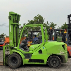 Xe nâng dầu Nhật Bãi 4.5T Komatsu model FD45T-10, hàng đã qua sử dụng (Nhật Bản),sản xuất năm 2010,mã xe TV.D094