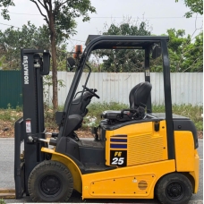 Xe nâng điện cũ ngồi lái 2.5T, Komatsu FE25-1 hàng Nhật Bãi chưa qua sử dụng tại Việt Nam,sản xuất năm 2020,mã xe TV.E410