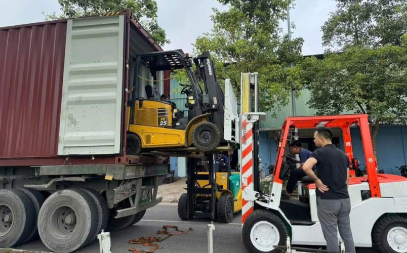 Quy Trình Nhập Khẩu 1 Container Xe Nâng Từ Nhật Bản Về Việt Nam (Chi Tiết Từng Bước)